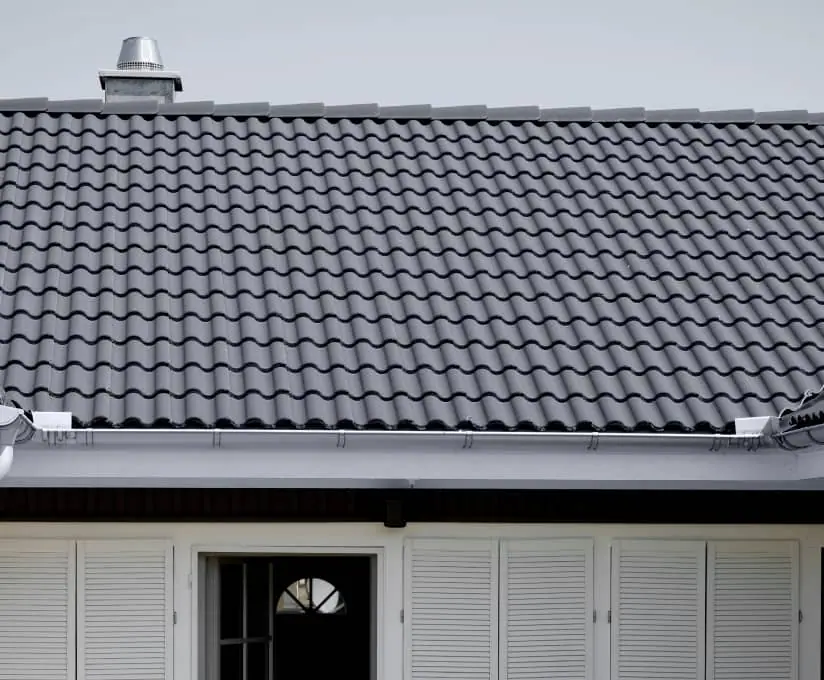 5 tips to make residential and commercial roofs last longer