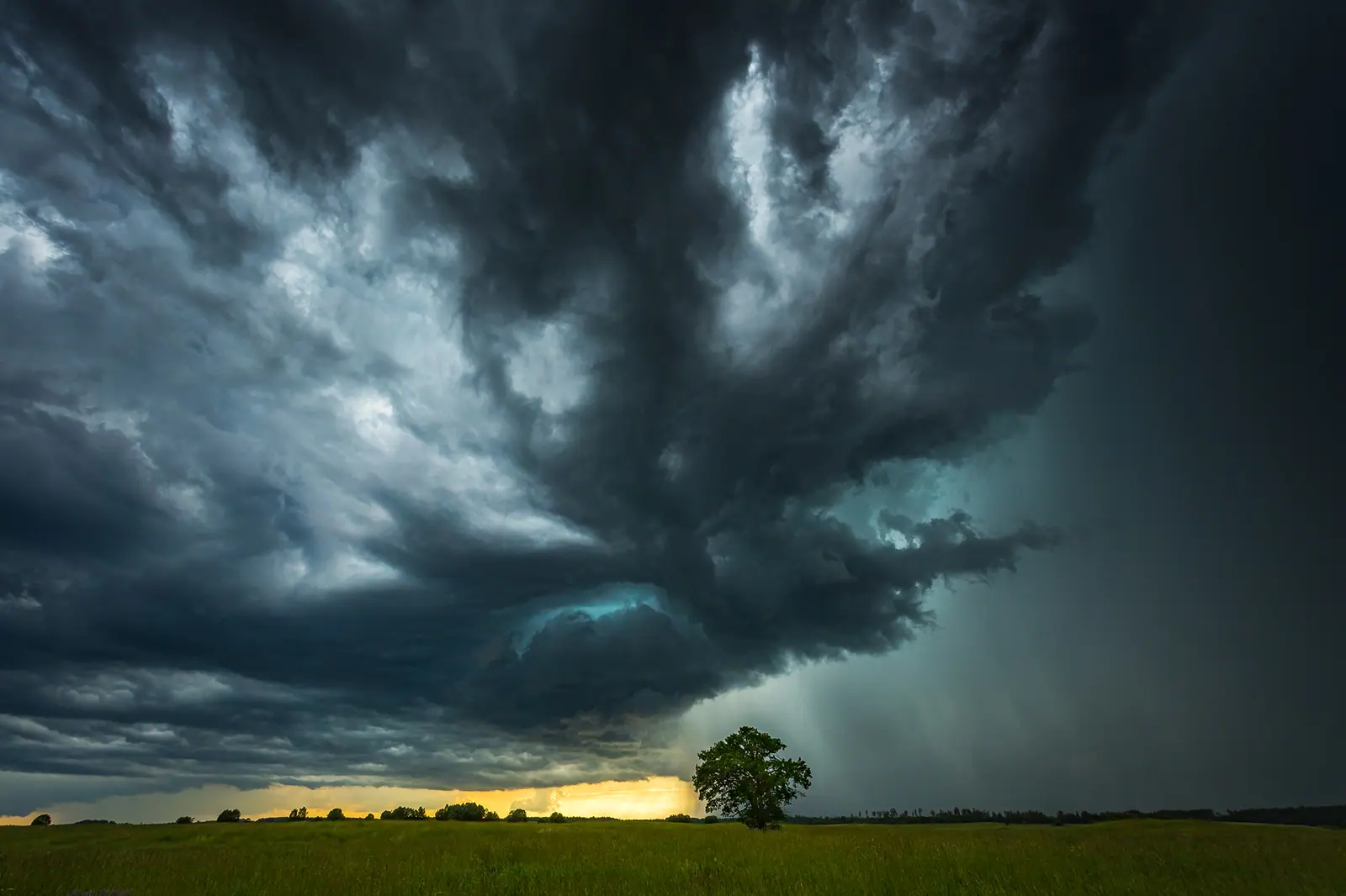 Why You Should Be Wary of Storm Chasers in the Roofing Business